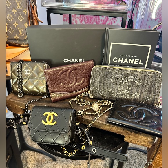 Chanel Denim with Gold Interior Snap Wallet 💃 👖🩷 - Picture 13 of 13